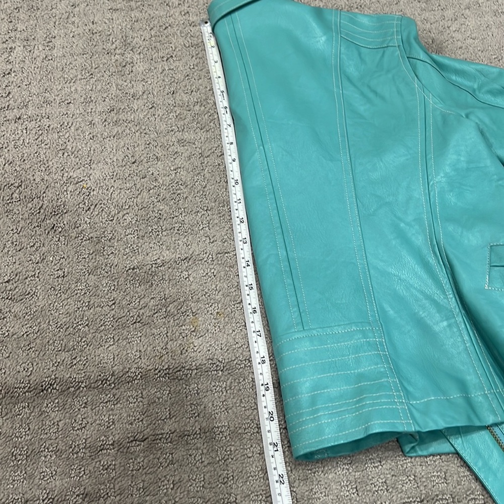 Women’s Jacket - Picture 7 of 7